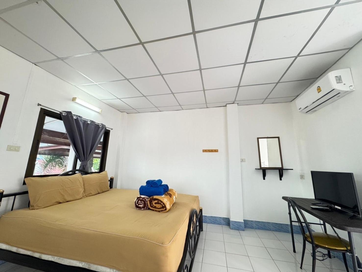Rimtalay Resort Koh Si Chang Exterior photo