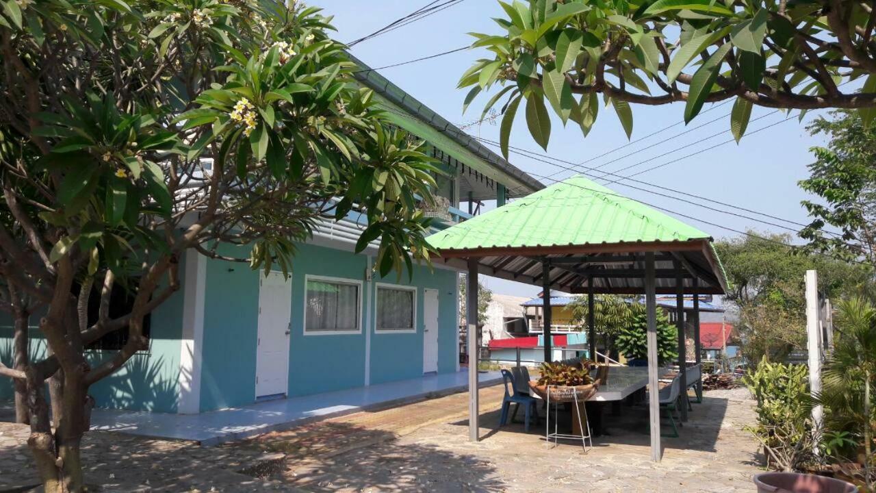 Rimtalay Resort Koh Si Chang Exterior photo